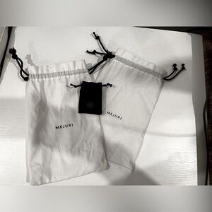 Mejuri dust bag